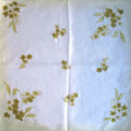 花草淺綠黃絲巾