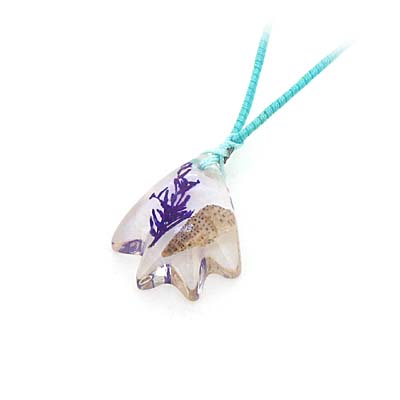 魚(yú)型海貝琥珀項(xiàng)鏈