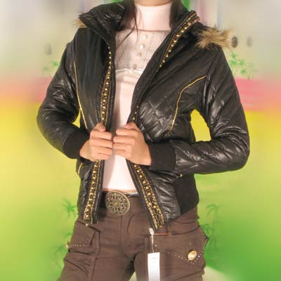 最新款珠子女式短款保暖服飾