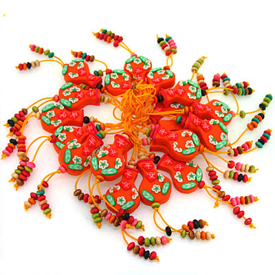 紅色凈瓶軟陶手機(jī)小飾品掛鏈