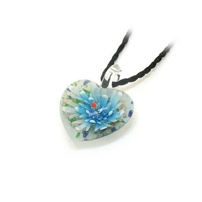 淺藍(lán)色小花琉璃墜